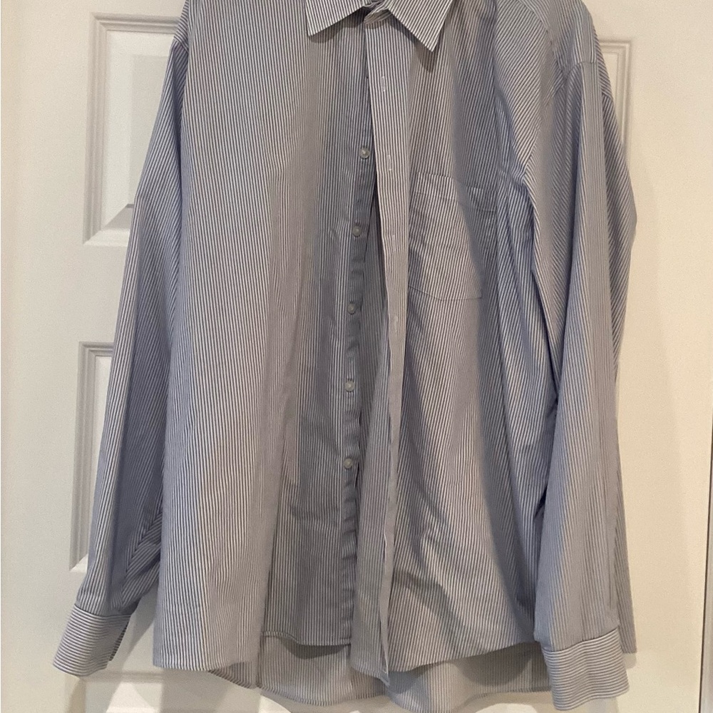 Van Heusen Men's Blue Pinstripe Dress Shirt